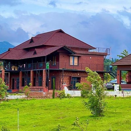 Misty Valley Resort Varagampadi Extérieur photo